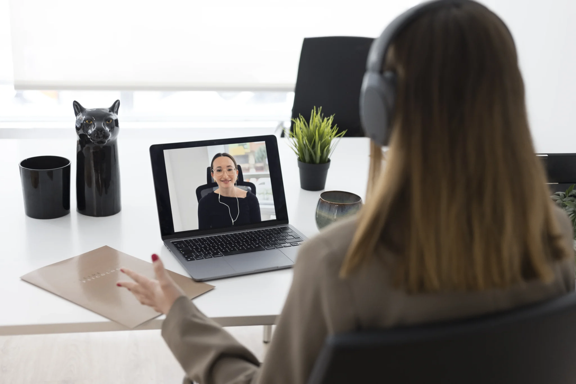 Sesión de terapia online por videollamada
